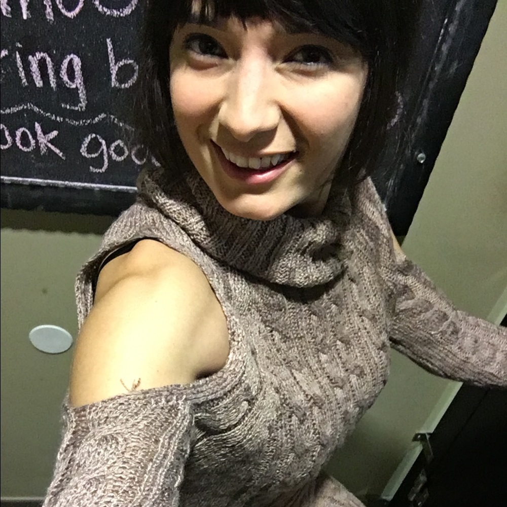 Meet your Posher, Khasarah